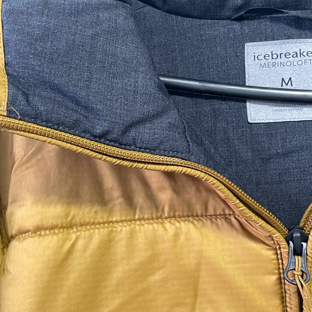 Puffer jacket 🧥 - Picture 9 of 10